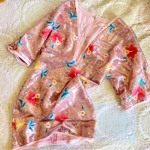 NWOT JELLA Couture floral sequin mini dress - Picture 3 of 14